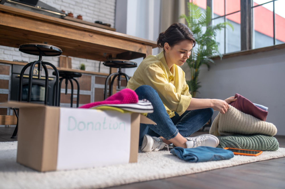 Decluttering Guides